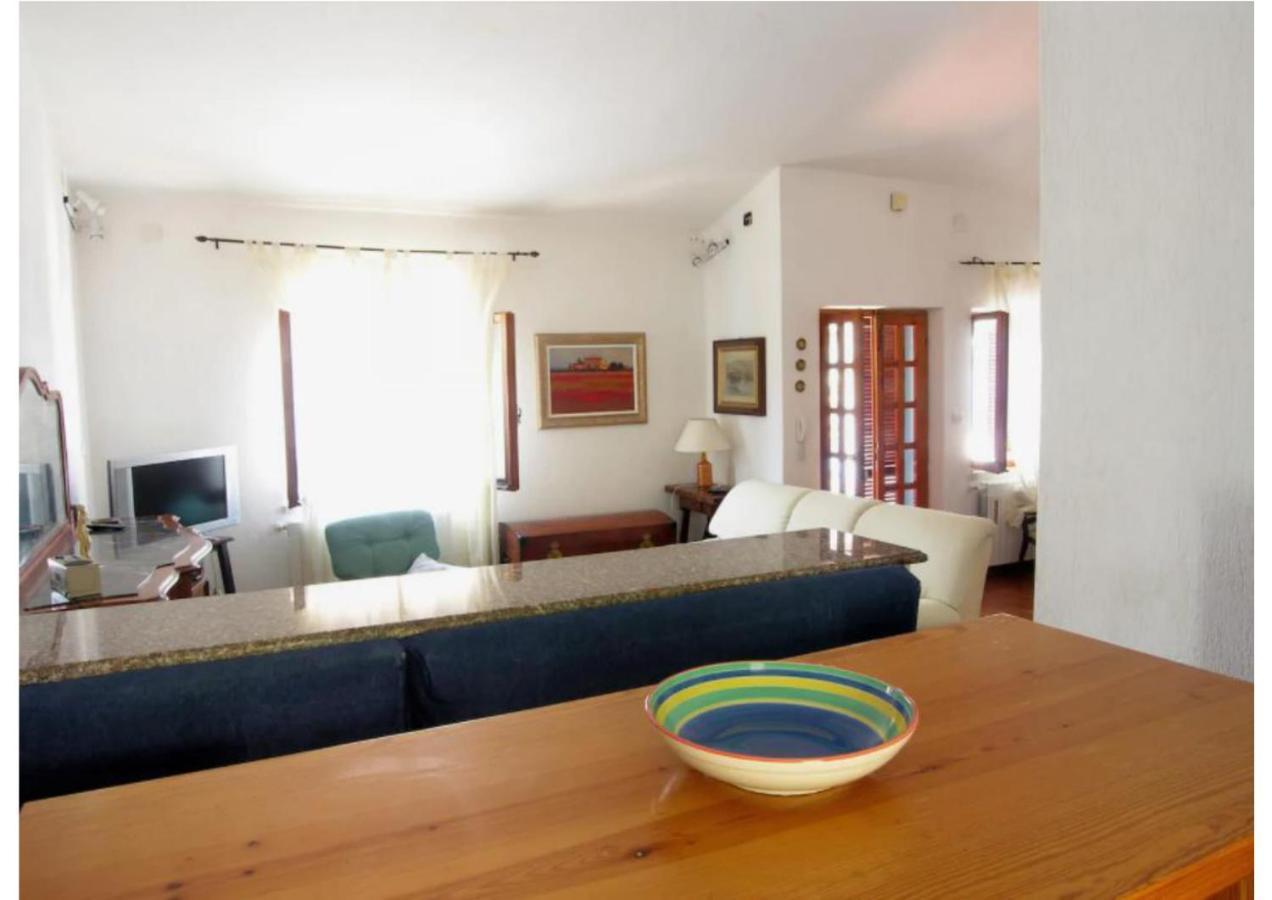 Casa Vacanze A Pochi Passi Dal Mare ラ・マッダレーナ エクステリア 写真