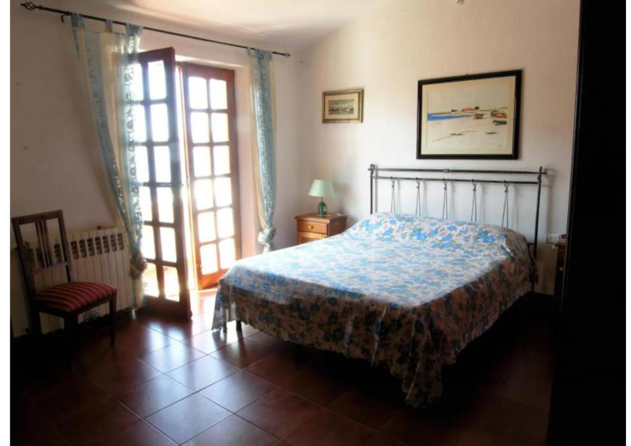 Casa Vacanze A Pochi Passi Dal Mare ラ・マッダレーナ エクステリア 写真