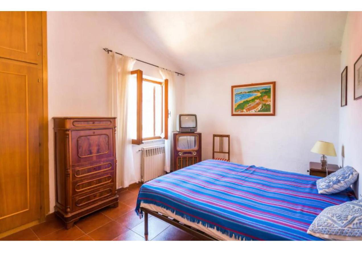 Casa Vacanze A Pochi Passi Dal Mare ラ・マッダレーナ エクステリア 写真